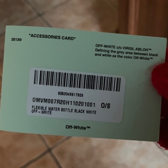 Off-White Logo Water Bottle - Picture 8 of 8